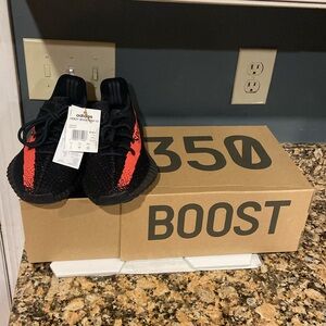 Yeezy Boost 350 V2 US 8 Black/Red/Black
